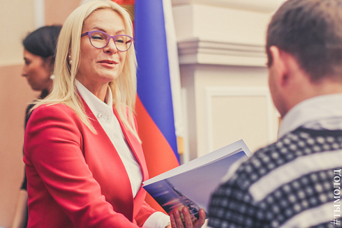 В Новосибирске наградили победителей конкурса среди предприятий и учреждений города «Лучшая организация работы с молодёжью» и активистов работающей молодёжи