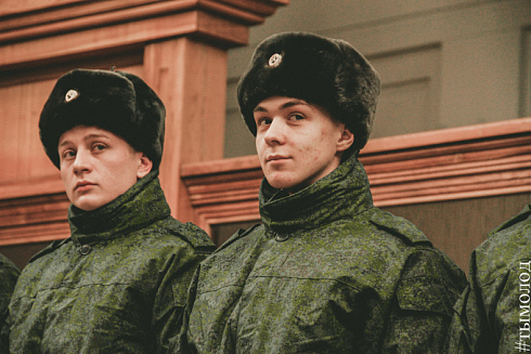 15 призывников из Новосибирской области отправились служить в Президентский полк