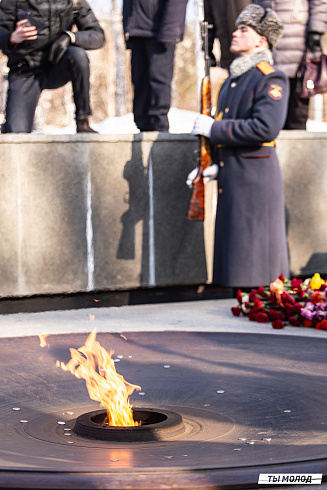 Возложение цветов в честь Дня Защитника Отечества 2025