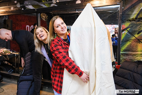 Художественная выставка "Контекст" в арт-резиденции "Респект" 