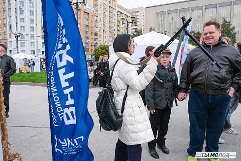 Передвижная выставка трофейной техники НАТО «Сила V Правде – Гордость и Победа»