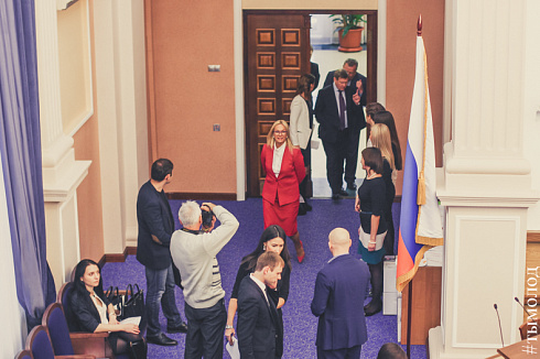 В Новосибирске наградили победителей конкурса среди предприятий и учреждений города «Лучшая организация работы с молодёжью» и активистов работающей молодёжи