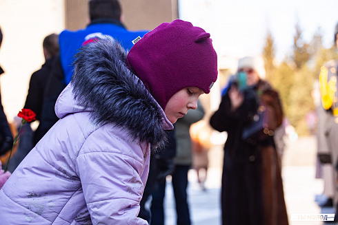 Возложение цветов в честь Дня Защитника Отечества 2025