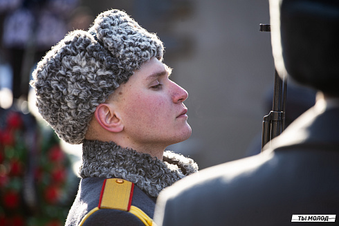 Возложение цветов в честь Дня Защитника Отечества 2025