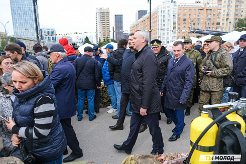 Передвижная выставка трофейной техники НАТО «Сила V Правде – Гордость и Победа»