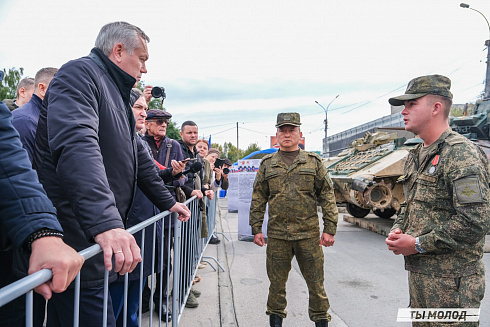 Передвижная выставка трофейной техники НАТО «Сила V Правде – Гордость и Победа»