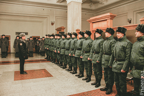 15 призывников из Новосибирской области отправились служить в Президентский полк