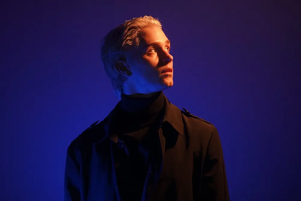 Концерт резидента городского музыкального лейбла «Quart Music» Саши Акела Концерт резидента городского музыкального лейбла «Quart Music» Саши Акела