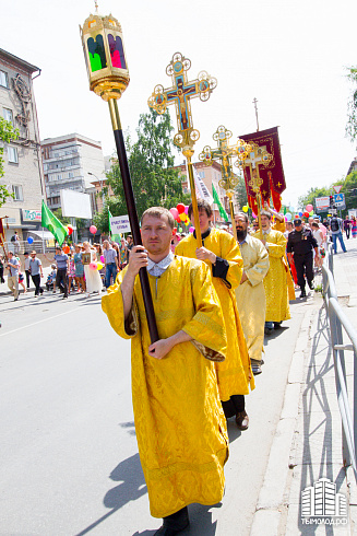Молодежный крестный ход