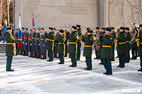 Возложение цветов в честь Дня Защитника Отечества 2025
