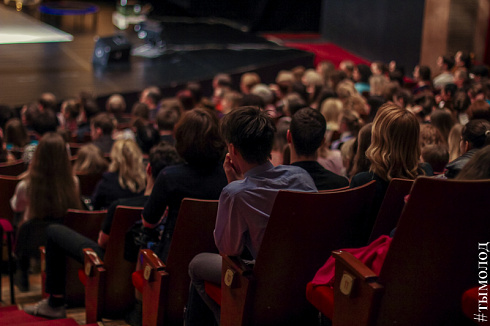 Первый молодежный театральный фестиваль «Устроим сцену!»