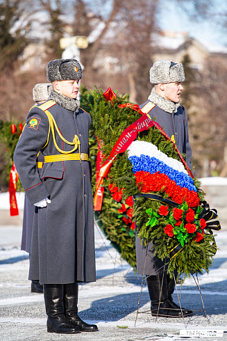 Возложение цветов в честь Дня Защитника Отечества 2025