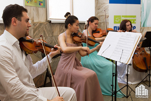 Акция "МетроMusic"