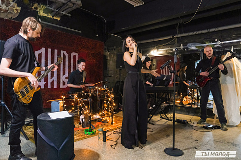 Художественная выставка "Контекст" в арт-резиденции "Респект" 