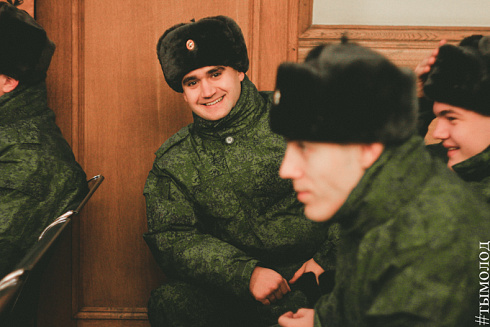 15 призывников из Новосибирской области отправились служить в Президентский полк