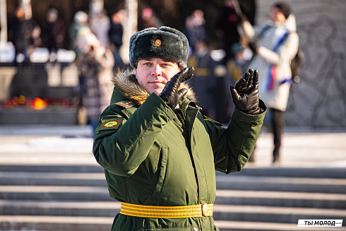 Возложение цветов в честь Дня Защитника Отечества 2025