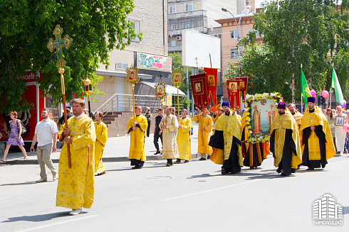 Молодежный крестный ход