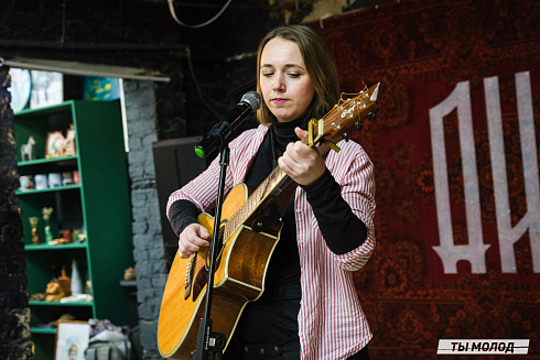 Художественная выставка "Контекст" в арт-резиденции "Респект" 