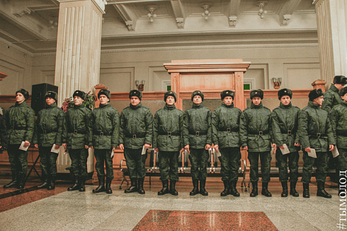15 призывников из Новосибирской области отправились служить в Президентский полк