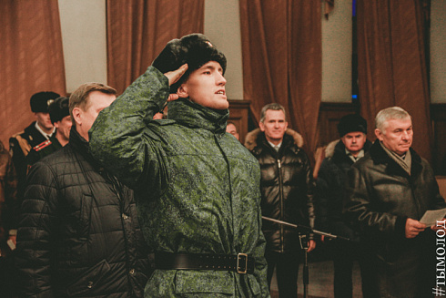 15 призывников из Новосибирской области отправились служить в Президентский полк