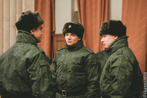 15 призывников из Новосибирской области отправились служить в Президентский полк