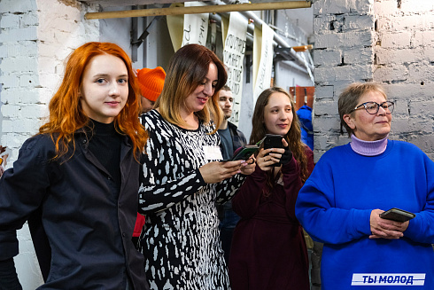 Художественная выставка "Контекст" в арт-резиденции "Респект" 