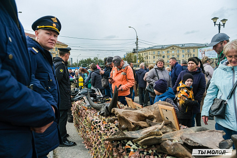 Передвижная выставка трофейной техники НАТО «Сила V Правде – Гордость и Победа»
