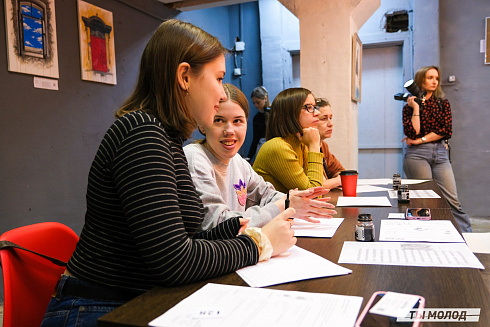 Художественная выставка "Контекст" в арт-резиденции "Респект" 