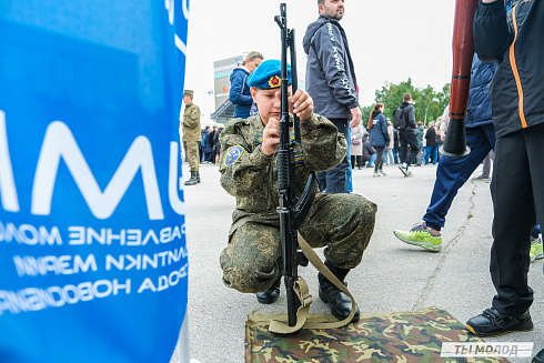 Передвижная выставка трофейной техники НАТО «Сила V Правде – Гордость и Победа»