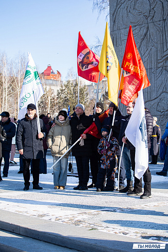 Возложение цветов в честь Дня Защитника Отечества 2025