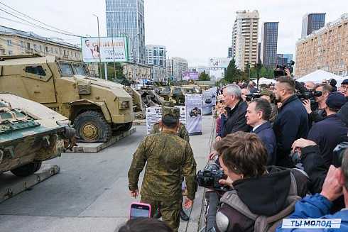 Передвижная выставка трофейной техники НАТО «Сила V Правде – Гордость и Победа»