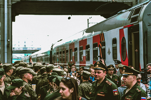 В Новосибирск прибыл агитпоезд «Армия Победы»