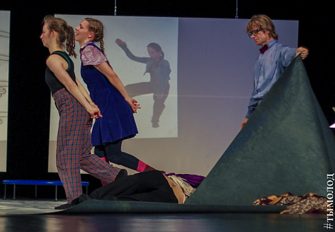 Первый молодежный театральный фестиваль «Устроим сцену!»