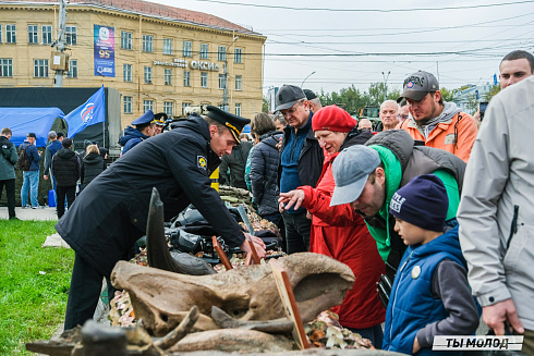 Передвижная выставка трофейной техники НАТО «Сила V Правде – Гордость и Победа»