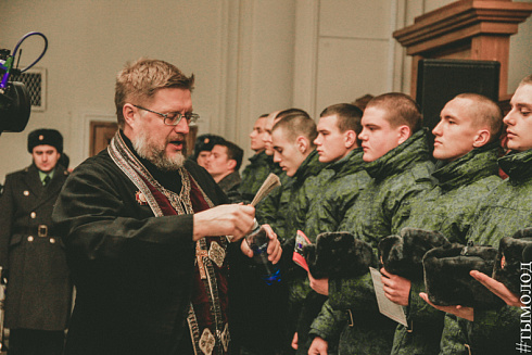 15 призывников из Новосибирской области отправились служить в Президентский полк